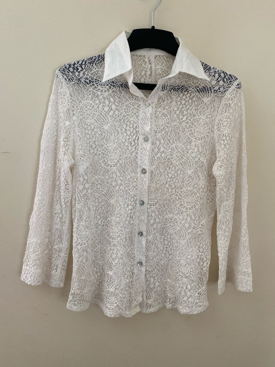 Tops - Made in Italy White Lace Button-Up Blouse with Contrast Collar size XL
